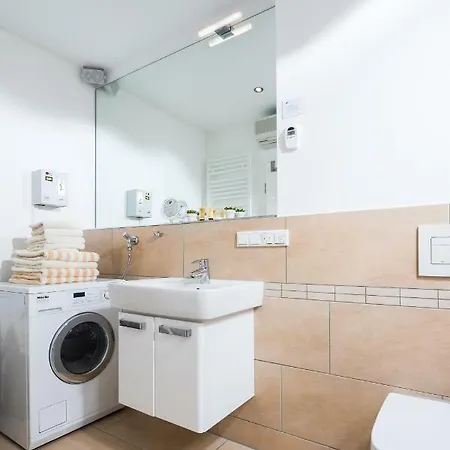 Winkelschiffchen I Mit Sauna Йюст